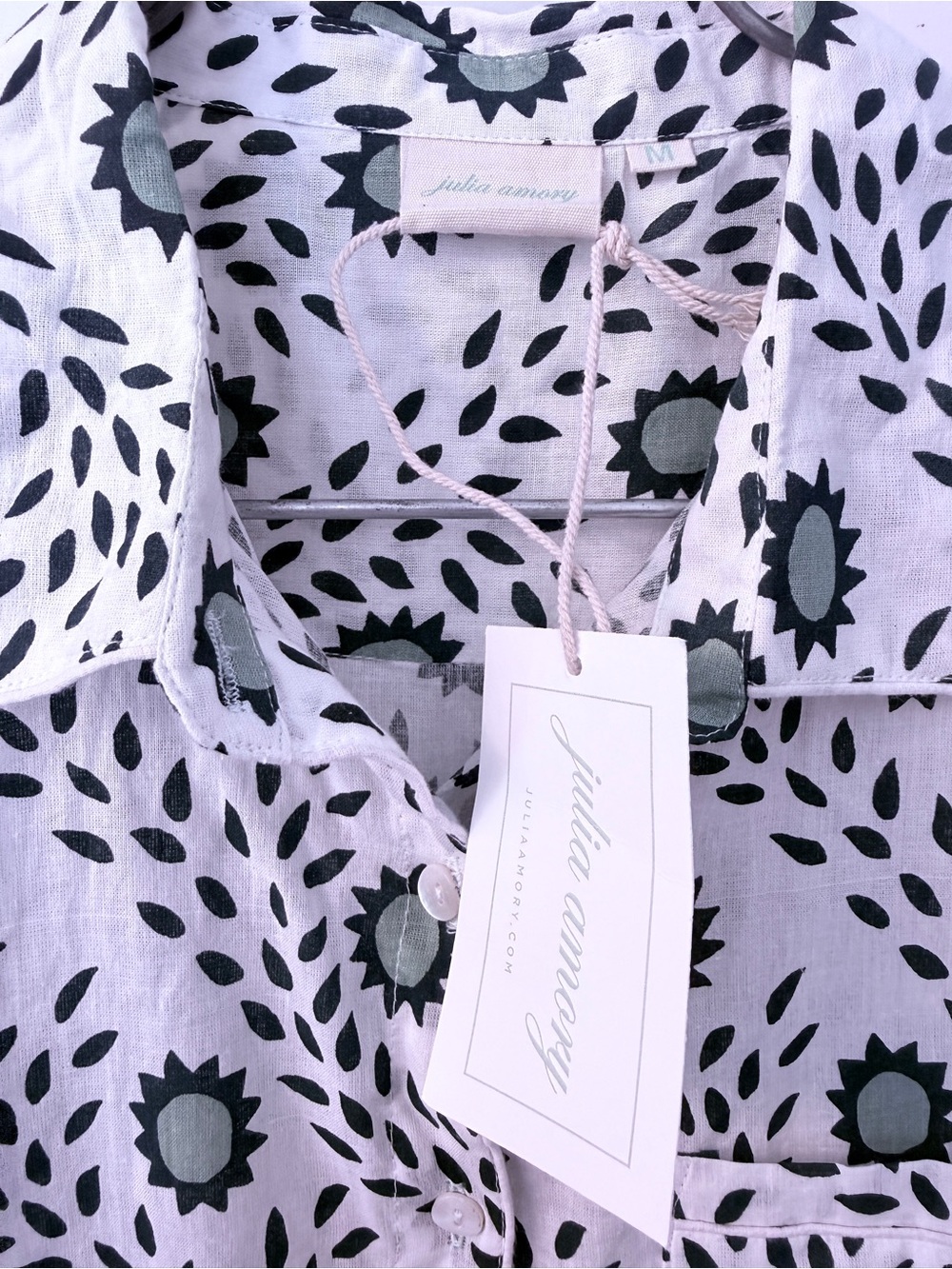 Julia Amory Husband Shirt 100% Cotton Sage White Block Print Coastal Chic NWT M - Picture 2 of 12